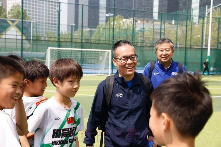 亚足联俱乐部准入考察团访华